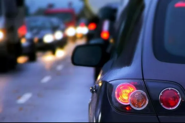 Trafic îngreunat pe Autostrada Soarelui, la întoarcerea spre București. Accident cu șase mașini
