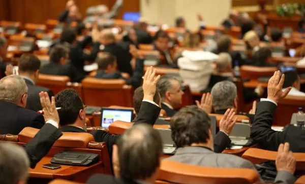 Crește vârsta de pensionare pentru militari