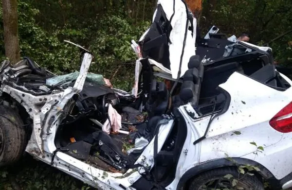 Satu Mare: Doi tineri și-au pierdut viața într-un accident grav