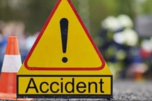 Accident în judeţul Sibiu: un motociclist a murit după ce s-a lovit de un microbuz