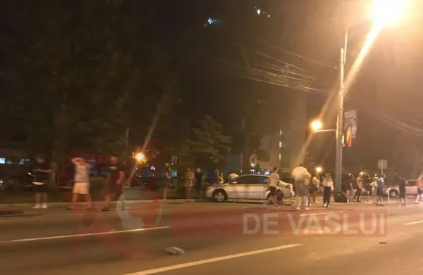 Şoferul care a accidentat doi tineri și a fugit a fost reţinut (VIDEO)