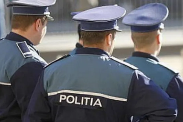 Referendum. Mai multe secții de votare decât polițiștii care le păzesc
