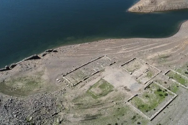 O nouă Atlantida a ieşit la suprafaţă după ce un lac din Germania a secat