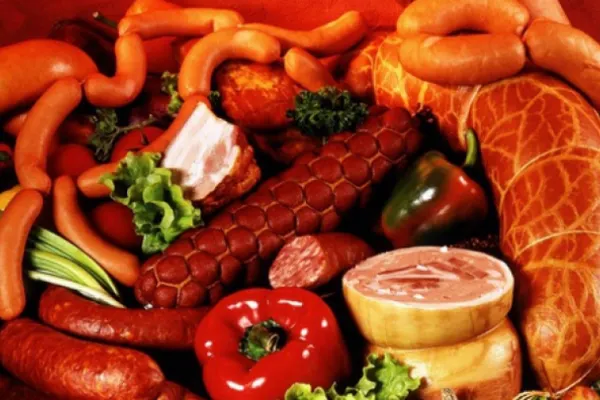 Alimentele care hrănesc cancerul. Experţii au publicat lista