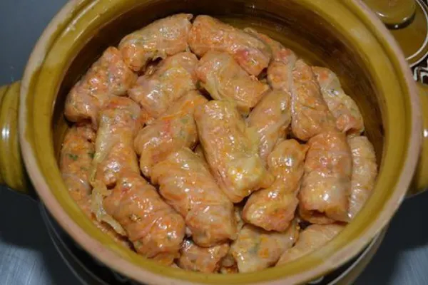 Sarmalele, un pericol pentru sănătate sau un aliment pe care îl putem consuma în voie