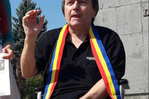 Laurian Stănchescu solicită, „prin ordin judecătoresc”, restricționarea politicienilor la Țebea