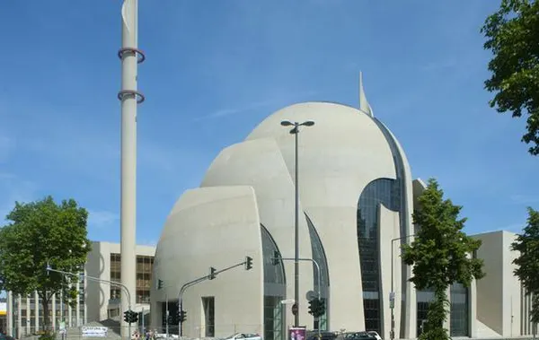 Vizita ”de succes” a lui Erdogan în Germania, încheiată cu inaugurarea unei mega-moschei