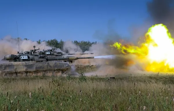 ”Rusia iubește pacea”, anunță Putin, în timpul manevrelor militare masive Vostok 2018