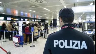 Un român a fost arestat într-un aeroport din Italia