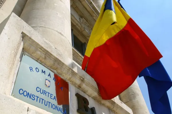 Curtea Constituţională se pronunţă în cazul disputei dintre Preşedinţie şi Guvern
