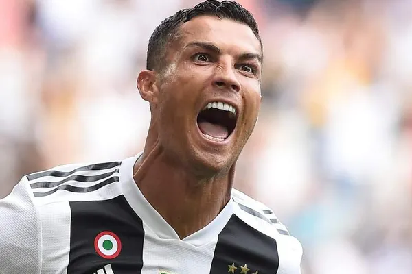 Cristiano Ronaldo a pierdut Balonul de Aur, dar a primit o distincţie râvnită de mulţi