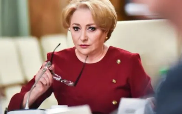 Dăncilă, prima ieșire după revolta din PSD. Anunță "creşteri substanţiale ale pensiilor"