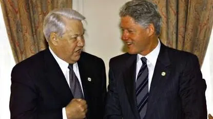 Documente declasificate: "Este vertical", aşa îl descria Elţîn pe Putin într-o discuţie cu Clinton