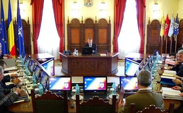 CSAT nu a dat aviz pentru rectificarea bugetară. Iohannis acuză guvernul de ”șicane politice”