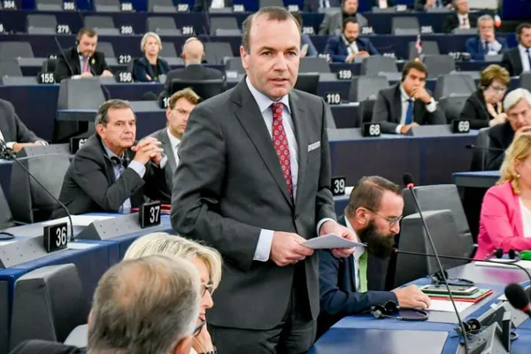 Guvernul Dăncilă și Dragnea, criticați dur în Parlamentul European