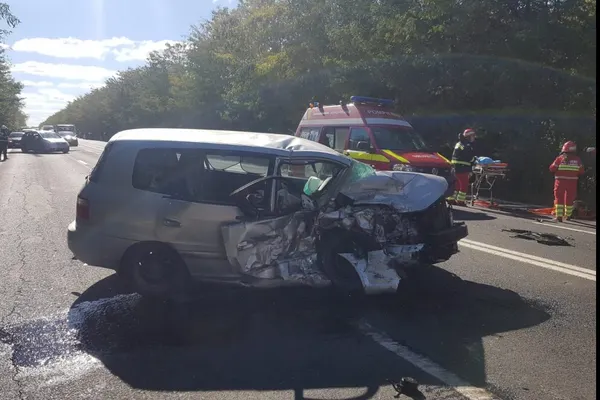 Accident teribil între Costinești si Tuzla. 4 victime și două mașini făcute praf