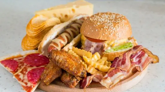Alimentele care provoacă celulită. Ce ar trebui să nu mai consumi niciodată