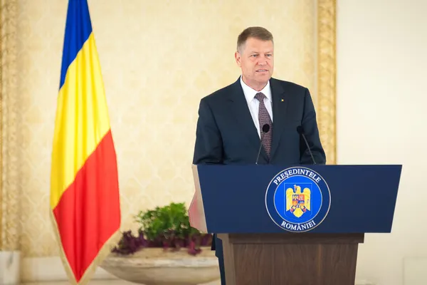 Klaus Iohannis critică Guvernul: "Am început cu provizorat şi la Educaţie, şi la Cercetare"