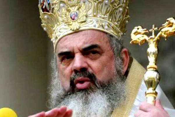 Guşă: Patriarhul Daniel, conducător potrivit al BOR. E dependent de Guvern pentru Catedrala Neamului