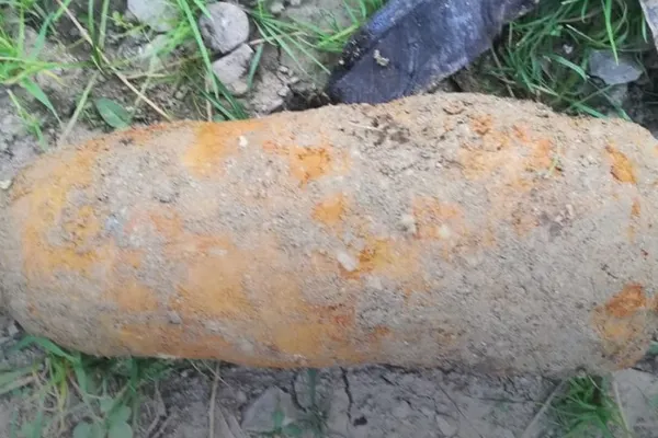 Realitatea de Sibiu: Proiectil exploziv, găsit pe un şantier din Şelimbăr