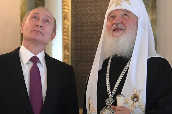 „Dumnezeu v-a pus la putere” i-a urat patriarhul Kirill lui Vladimir Putin