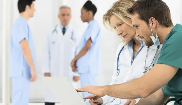 Blocaj uriaș în sistemul medical în plină epidemie de rujeolă! Angajații DSP nu renunță la PROTESTE