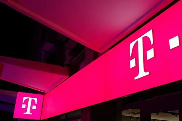Telekom Romania // Dilema CEO-ului despre concedieri