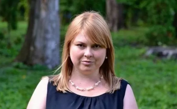Moartea unei activiste anticorupție după un atac cu acid șochează Ucraina