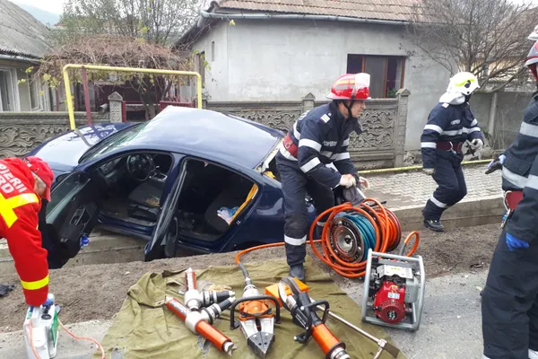 Accident groaznic pe DN 7. O persoană a murit și alta este rănită. Imagini cumplite