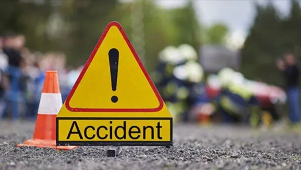 Accident grav în Vâlcea. Maşini căzute de pe platformă. Valea Oltului, trafic blocat