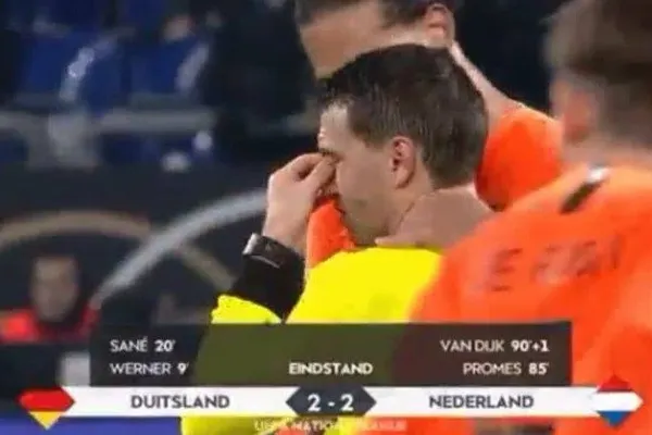 Tragedie pentru arbitrul român Hațegan. A aflat că i-a murit mama când conducea Germania–Olanda 2-2