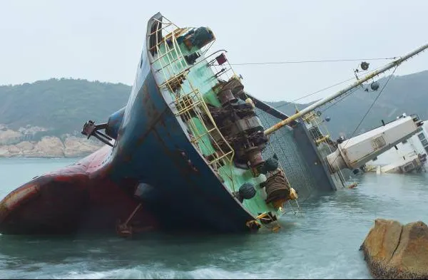 Un român a murit într-un accident maritim în Cambodgia. Anunţul Ambasadei României la Hanoi