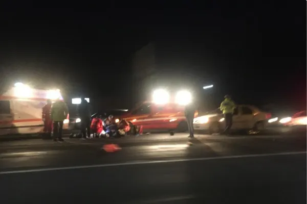 Accident infiorător pe DN1, o femeie a fost lovită de trei autoturisme