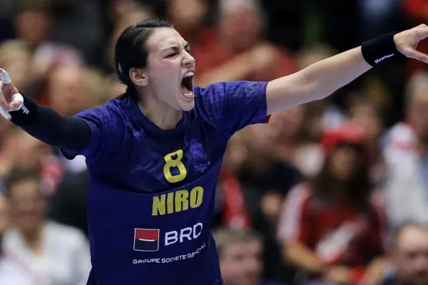 Cristina Neagu, dată afară de la CSM Bucureşti după ce s-a accidentat?