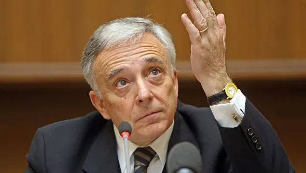 De ce nu a venit guvernatorul BNR la audierile din Senat?