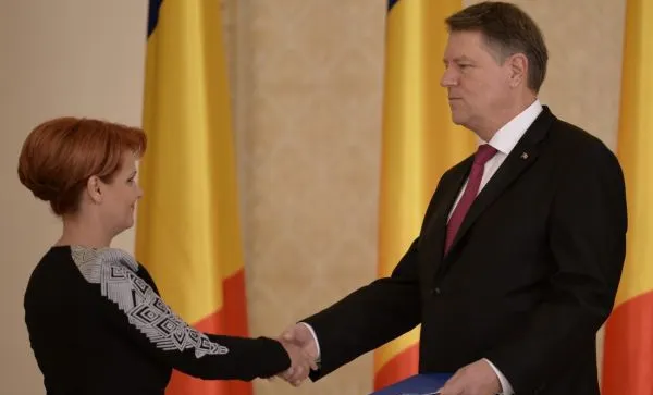 Olguţa Vasilescu îi acuză pe Klaus Iohannis şi opoziţia că vor să boicoteze legea pensiilor