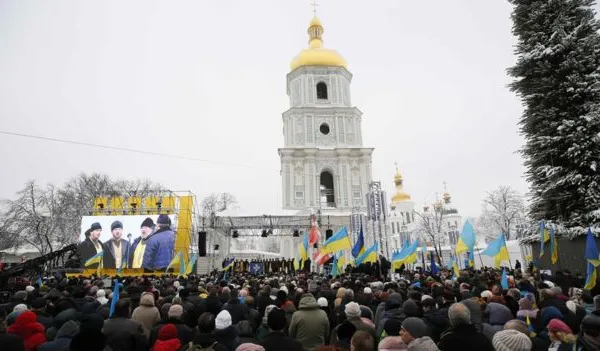 Mii de ucraineni protesteză Kiev. Ce își doresc aceștia