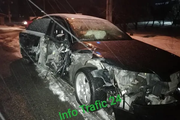 Accident lângă Dej! Impact violent între o maşină şi o autoutilitară