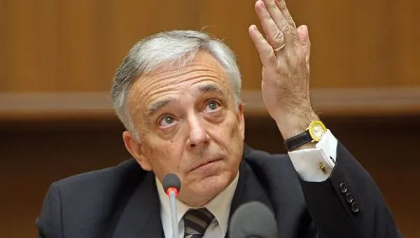 Românii vor fi loviți de un val inflaționist în vară. Avertisment BNR: scumpirile prind viteză, economia încetinește