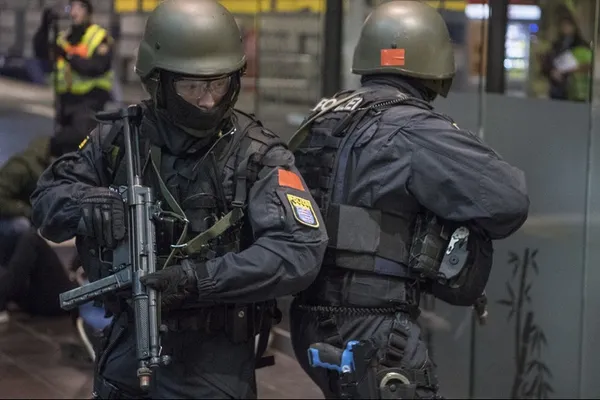 ALERTĂ în Germania! Focuri de armă, amplă operaţiune de securitate. Poliția caută suspecți