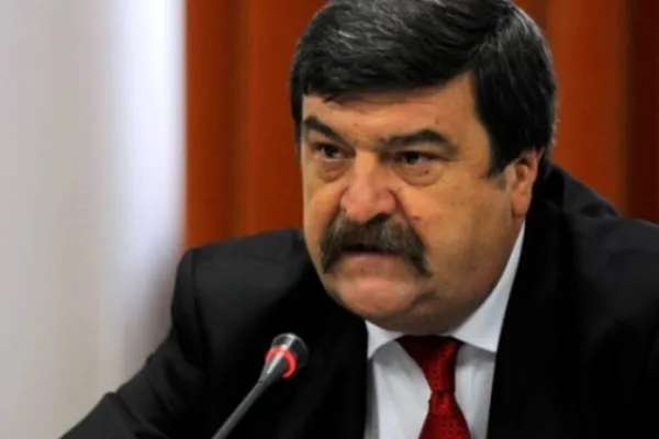 Secretarul general al Guvernului: Președintele Iohannis se cere suspendat