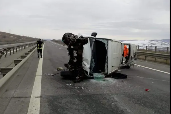 Șoferul care a provocat accidentul de pe Autostrada Transilvania era LIVE pe Facebook