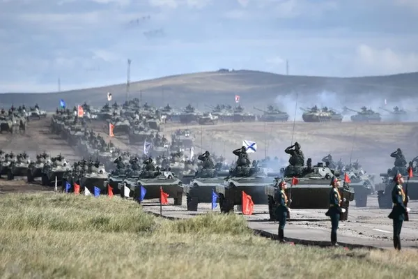 Raport al experților militari suedezi: Rusia se pregătește de un război la scară largă