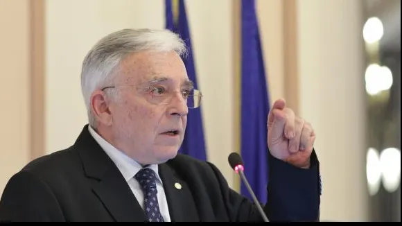 Mugur Isărescu avertizează: „Avem costuri enorme după pandemia pe care am finanţat-o. Avem inflație. A venit și războiul”