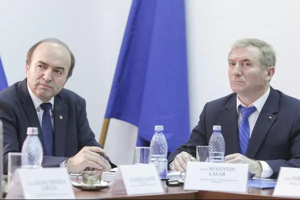 Augustin Lazăr, dezlănţuit: Toader alimentează intrigi, nu dă dovadă de bărbăţie