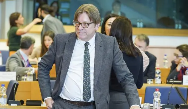 Liderul grupului european al ALDE cere liderilor UE protecţie pentru Kovesi