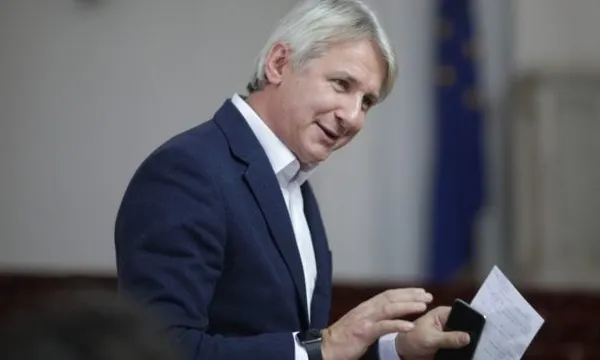 Teodorovici pregătește o nouă ordonanță privind Pilonul II de pensii