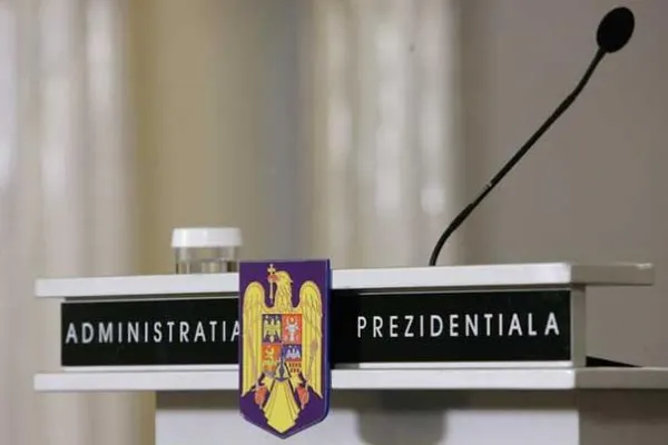 Protest uriaș la ușa lui Nicușor Dan! Angajații din domenii-cheie cer președintelui să-și exercite rolul de mediator