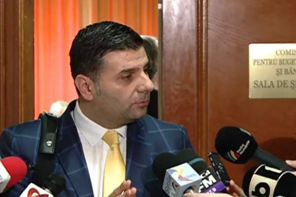 Ministrul Comunicațiilor are chef de glume pe Facebook, după demisia guvernului finlandez