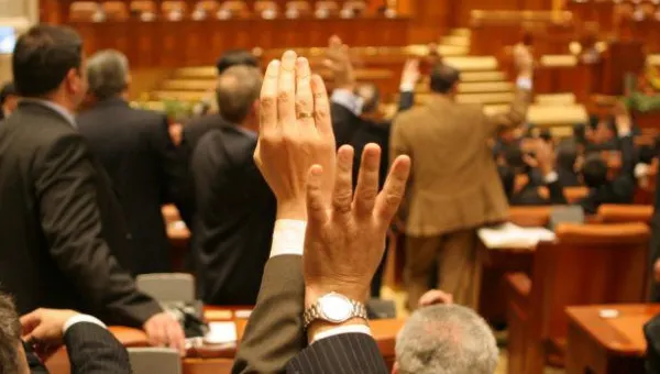 USR, reacție după verdictul CCR: "Legea pensiilor întocmită de PSD este doar o înşelătorie"